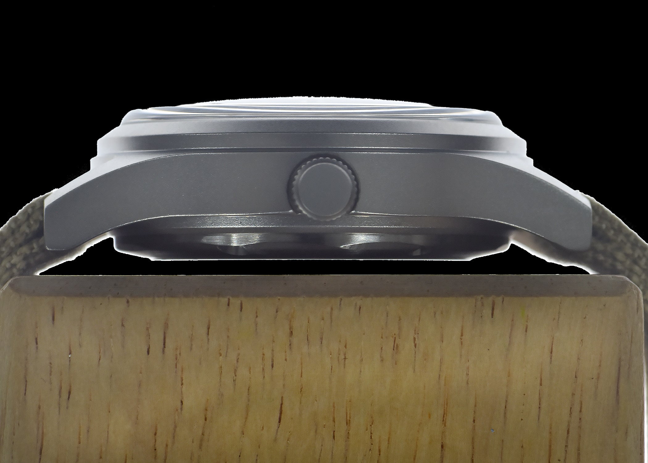 A-11 1940s WWII Pattern Military Watch, 100m/330ft Water Resistant With Shatter and Scratch Resistant Box Sapphire Crystal (Automatic)